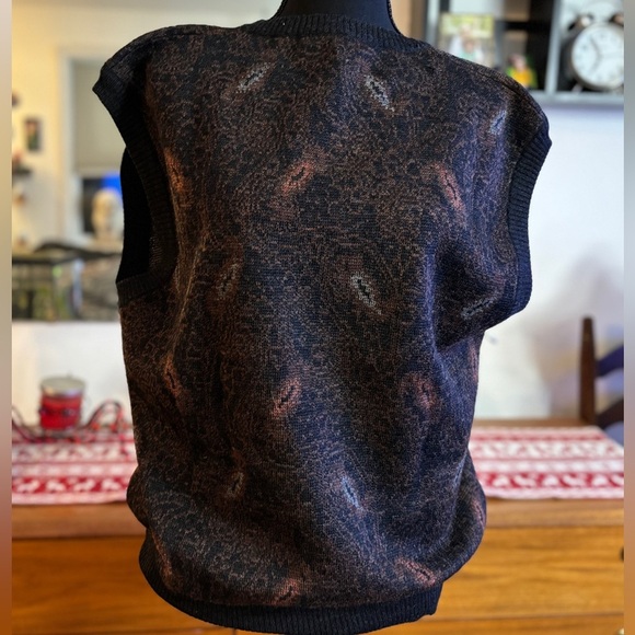 Vintage Unisex TRICOTS ST RAPHAEL V-NECK SWEATER VEST SZ M 100% Wool Brown/Black - Picture 3 of 4